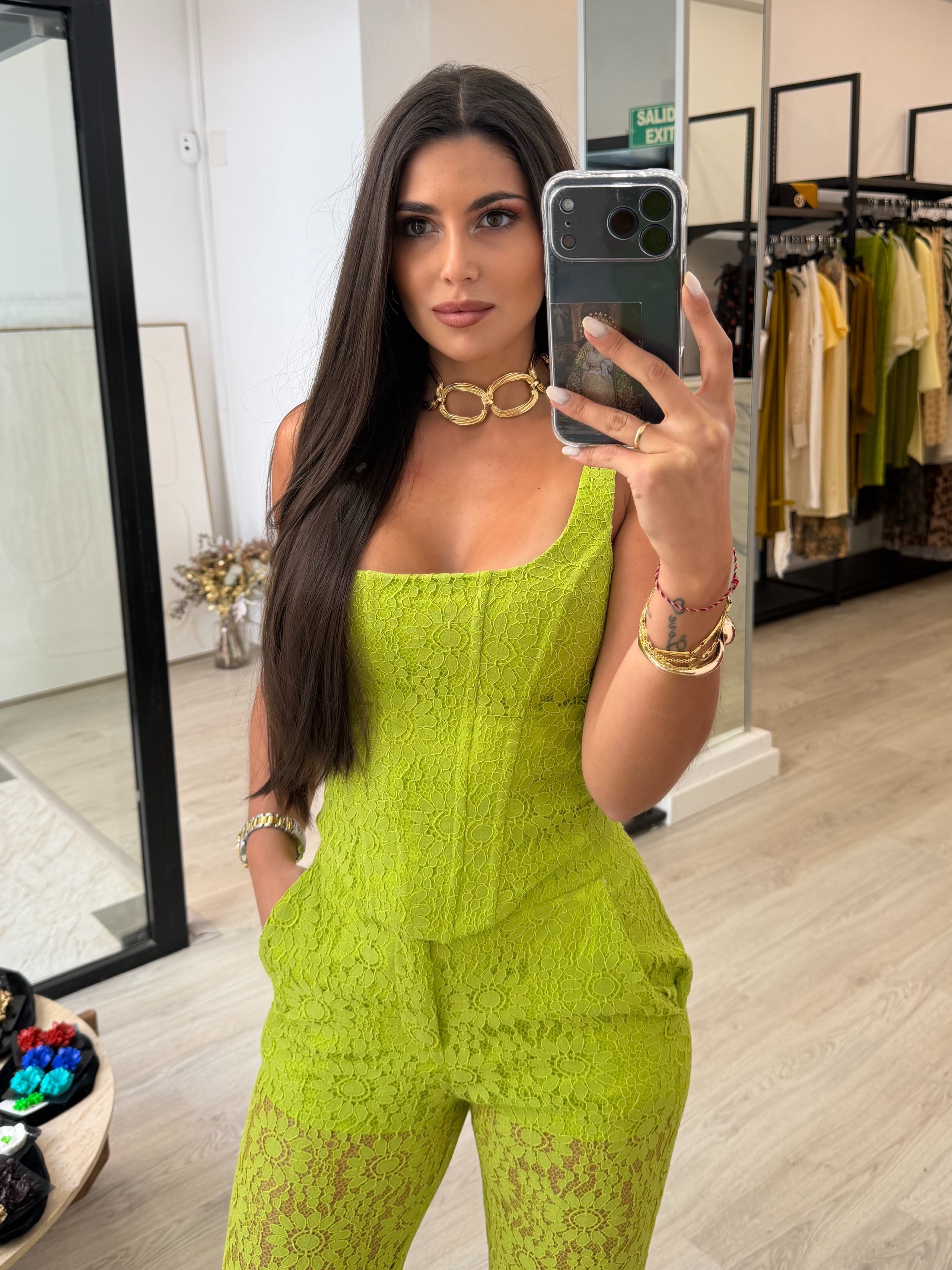 Pantalón verde encaje