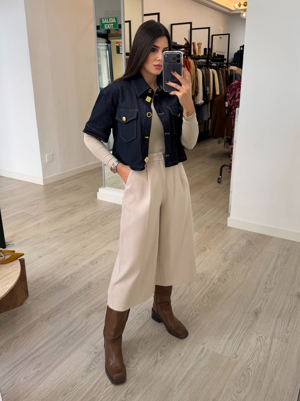 Bermudas crema