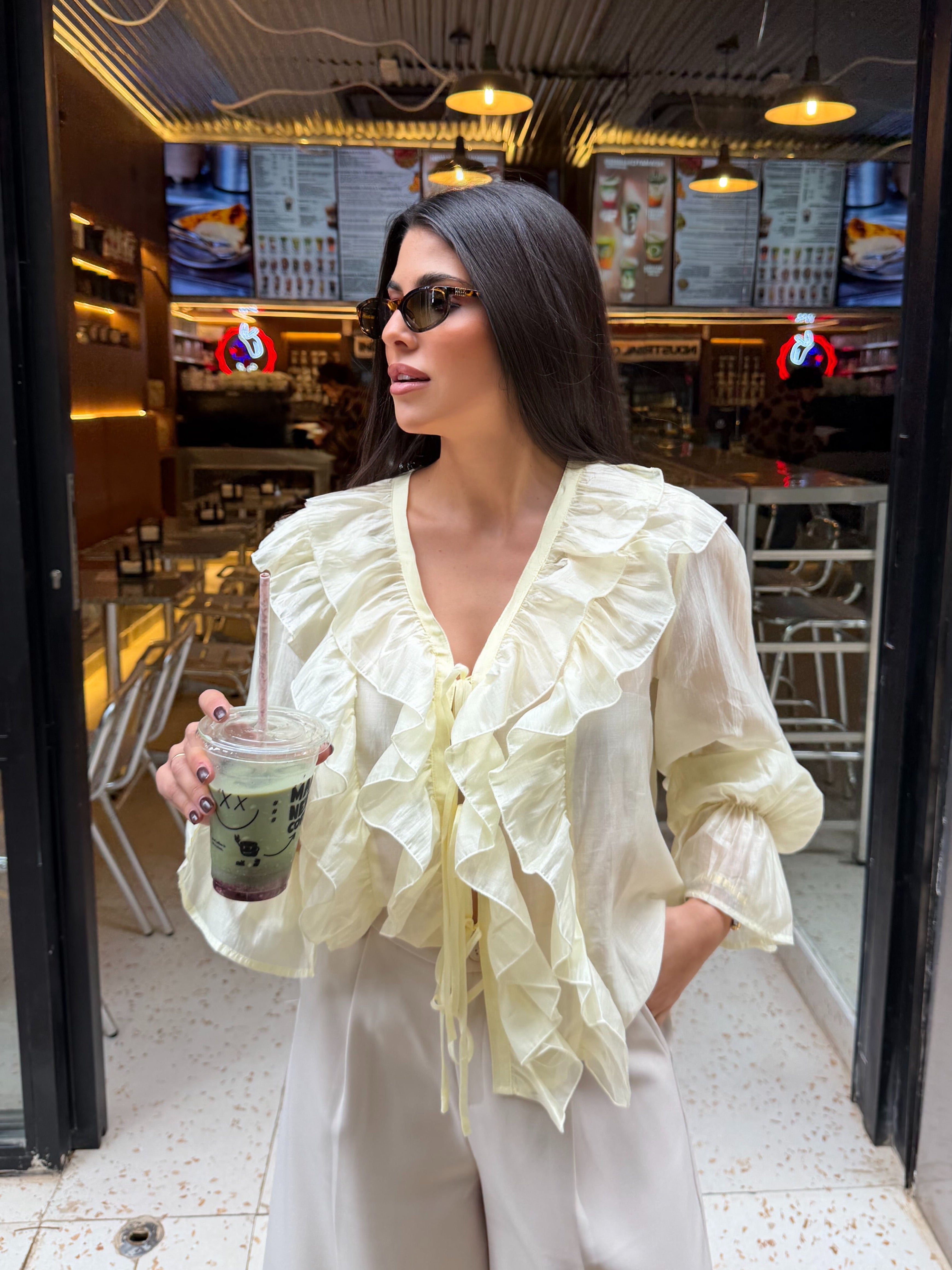 Blusa volantes