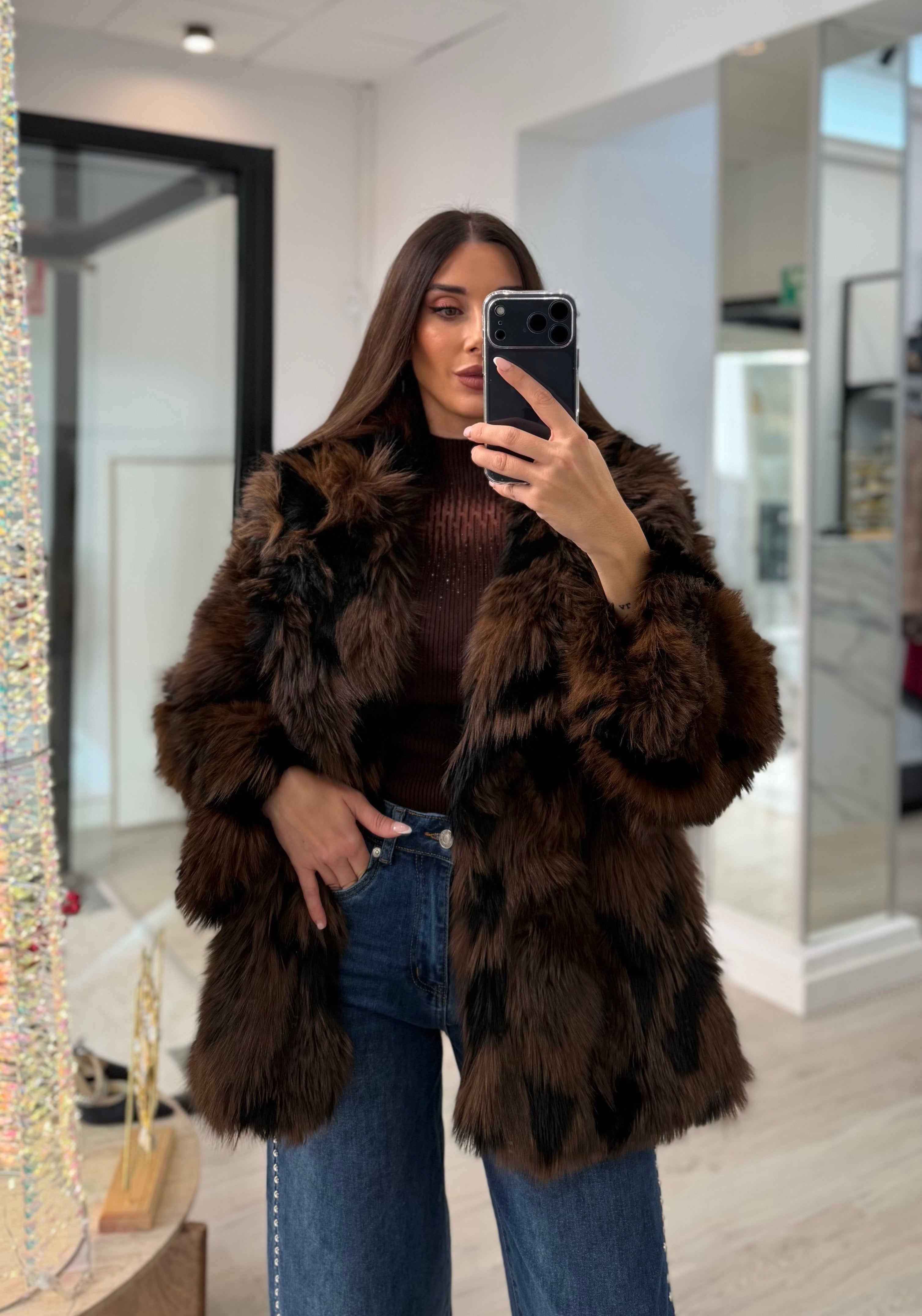 Abrigo de pelo combinado chocolate