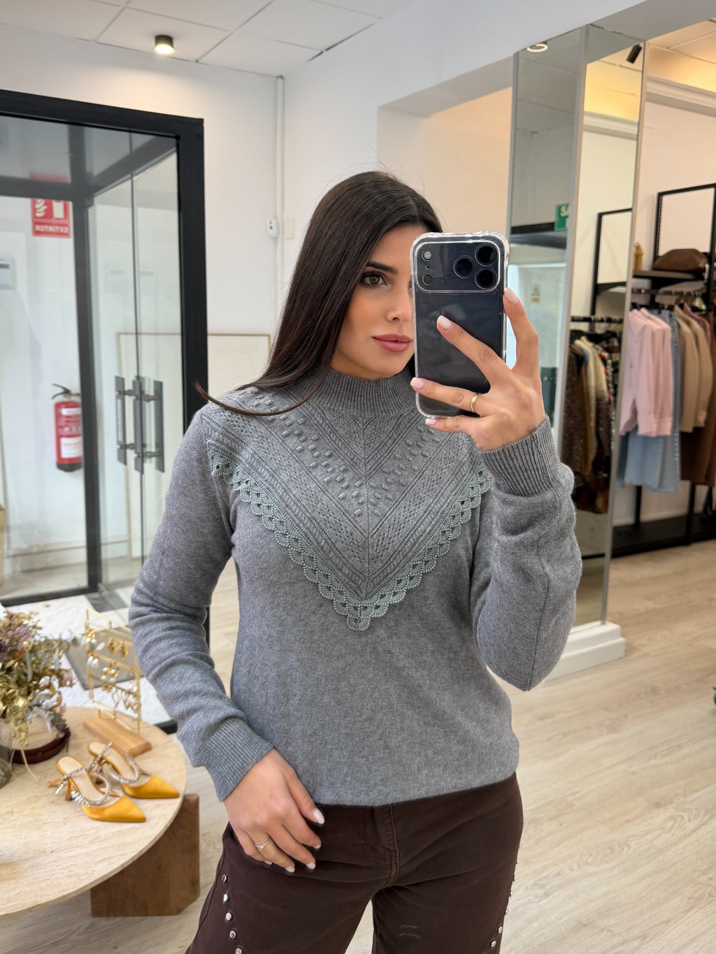 Jersey cuello con detalle