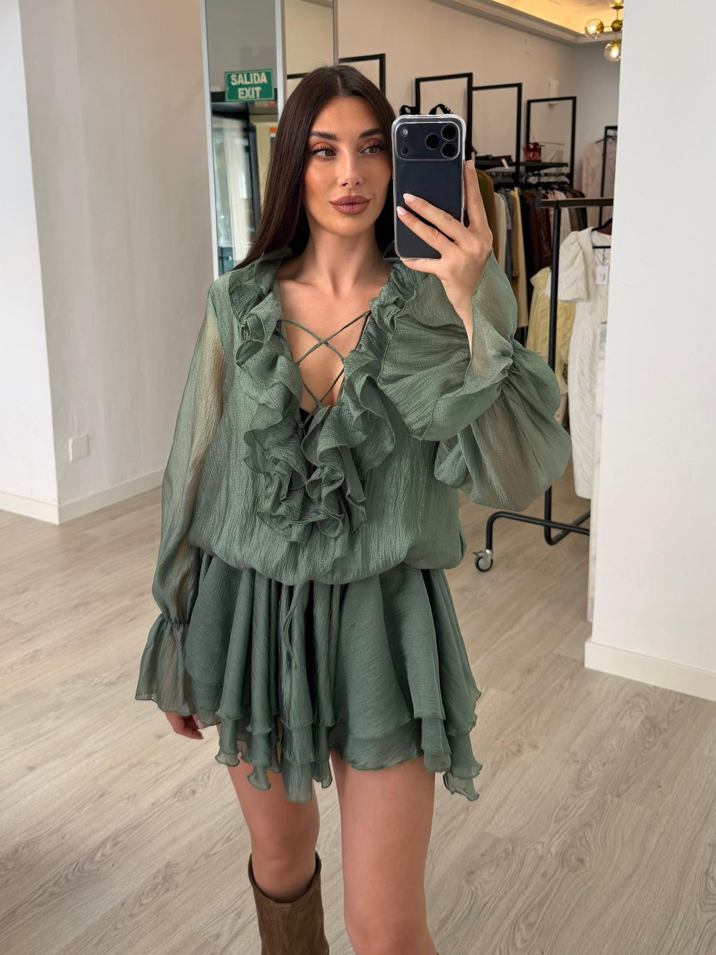 Vestido volantes verde