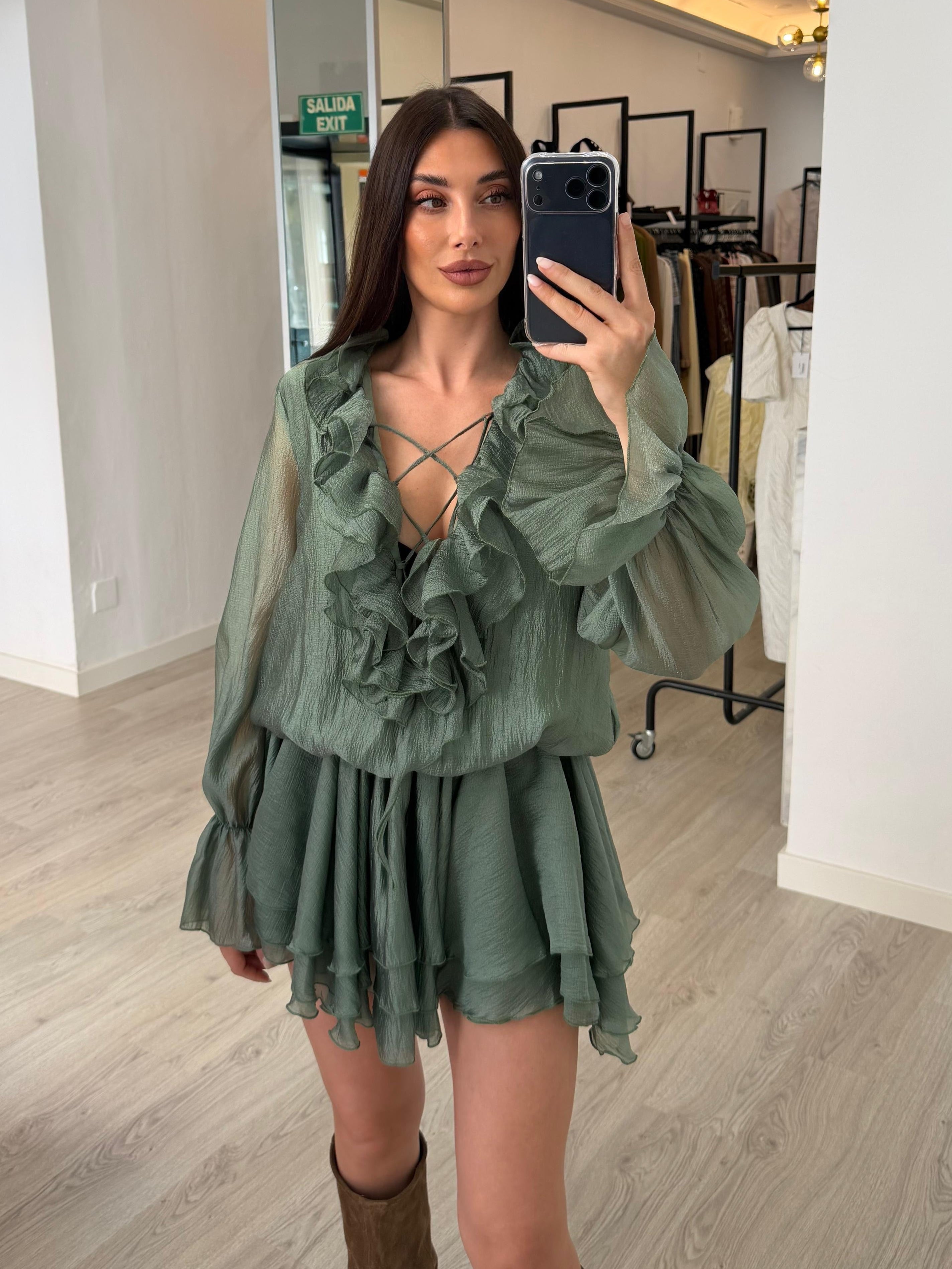 Vestido volantes verde