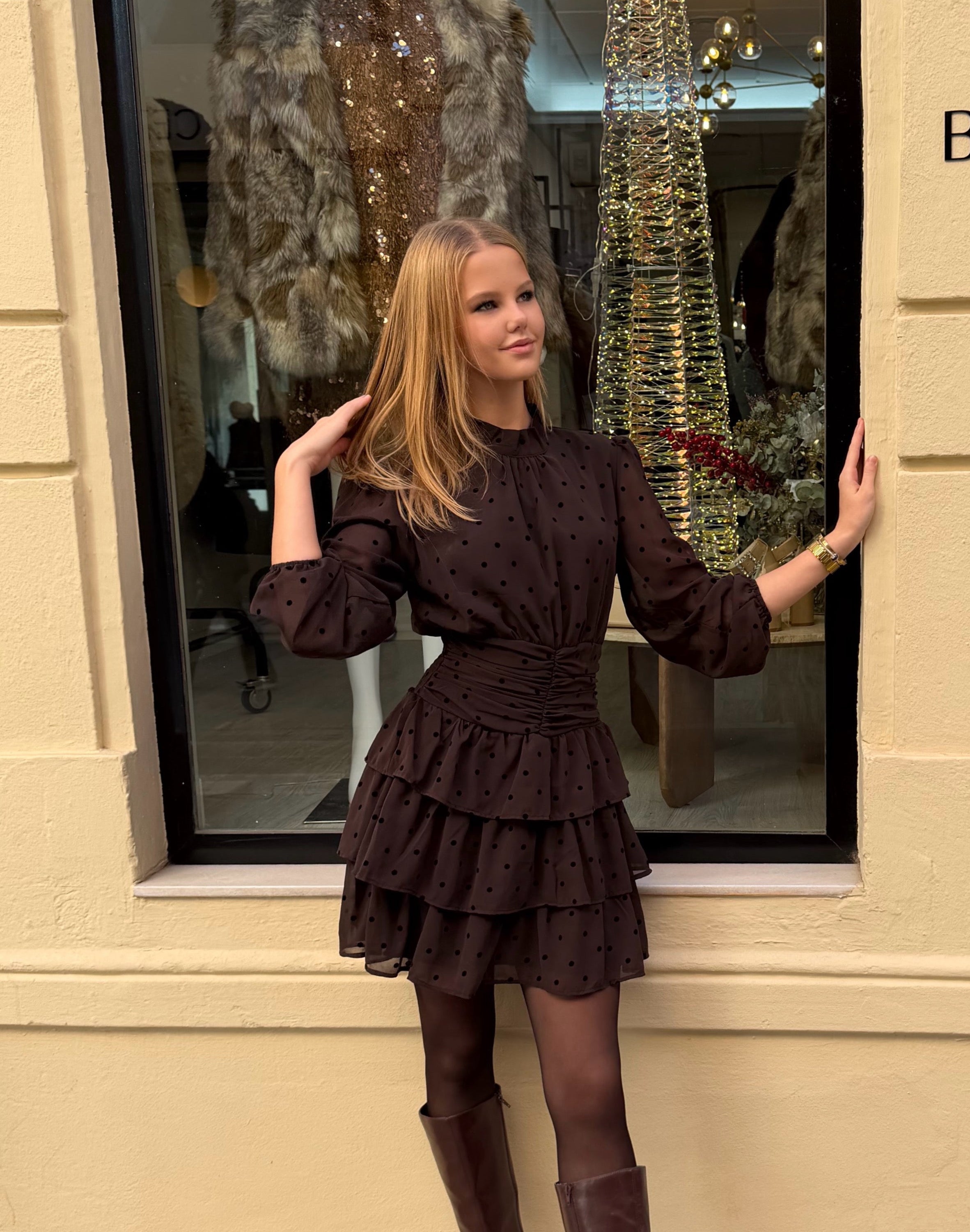 Vestido lunares volante