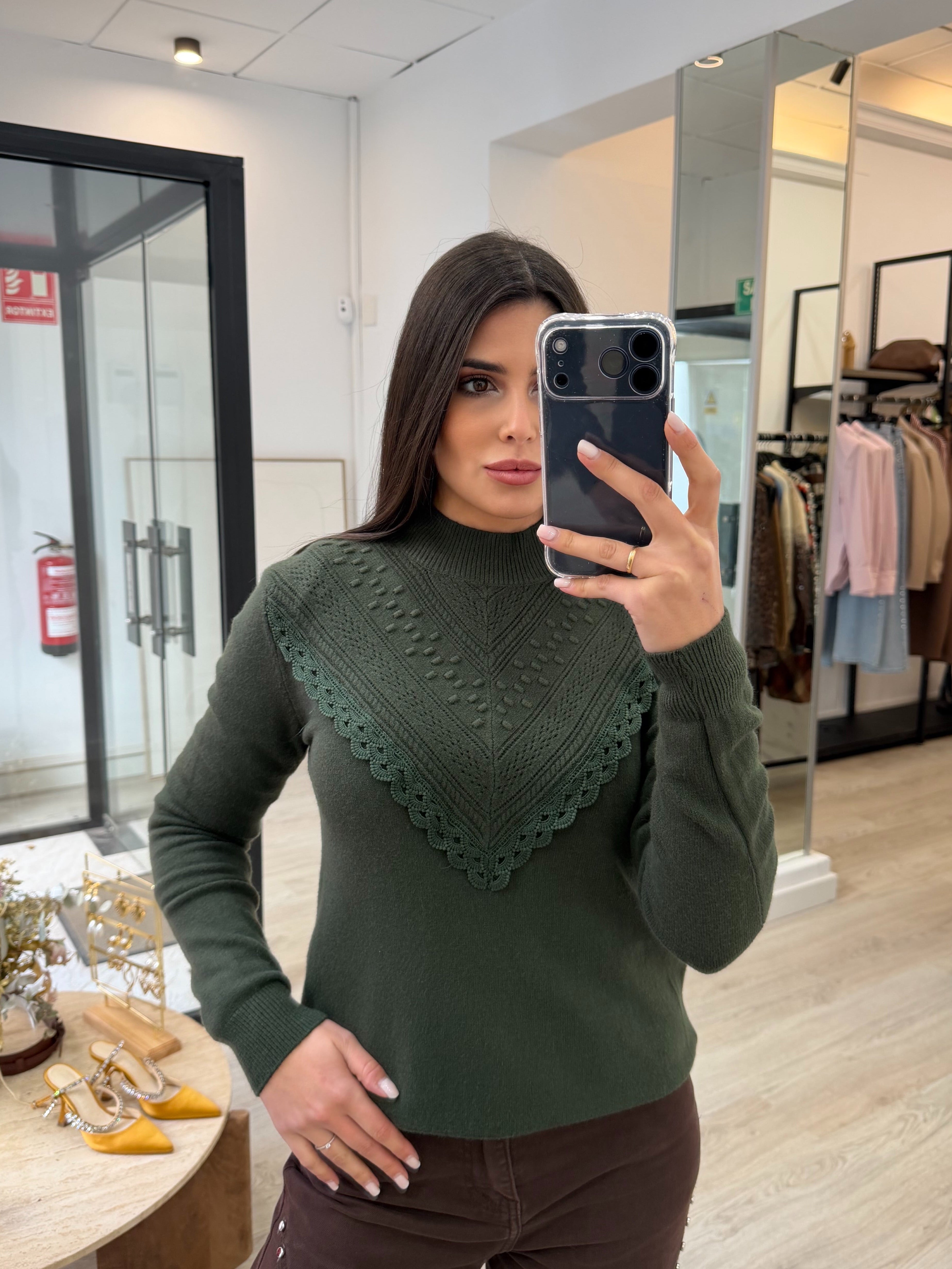 Jersey cuello con detalle