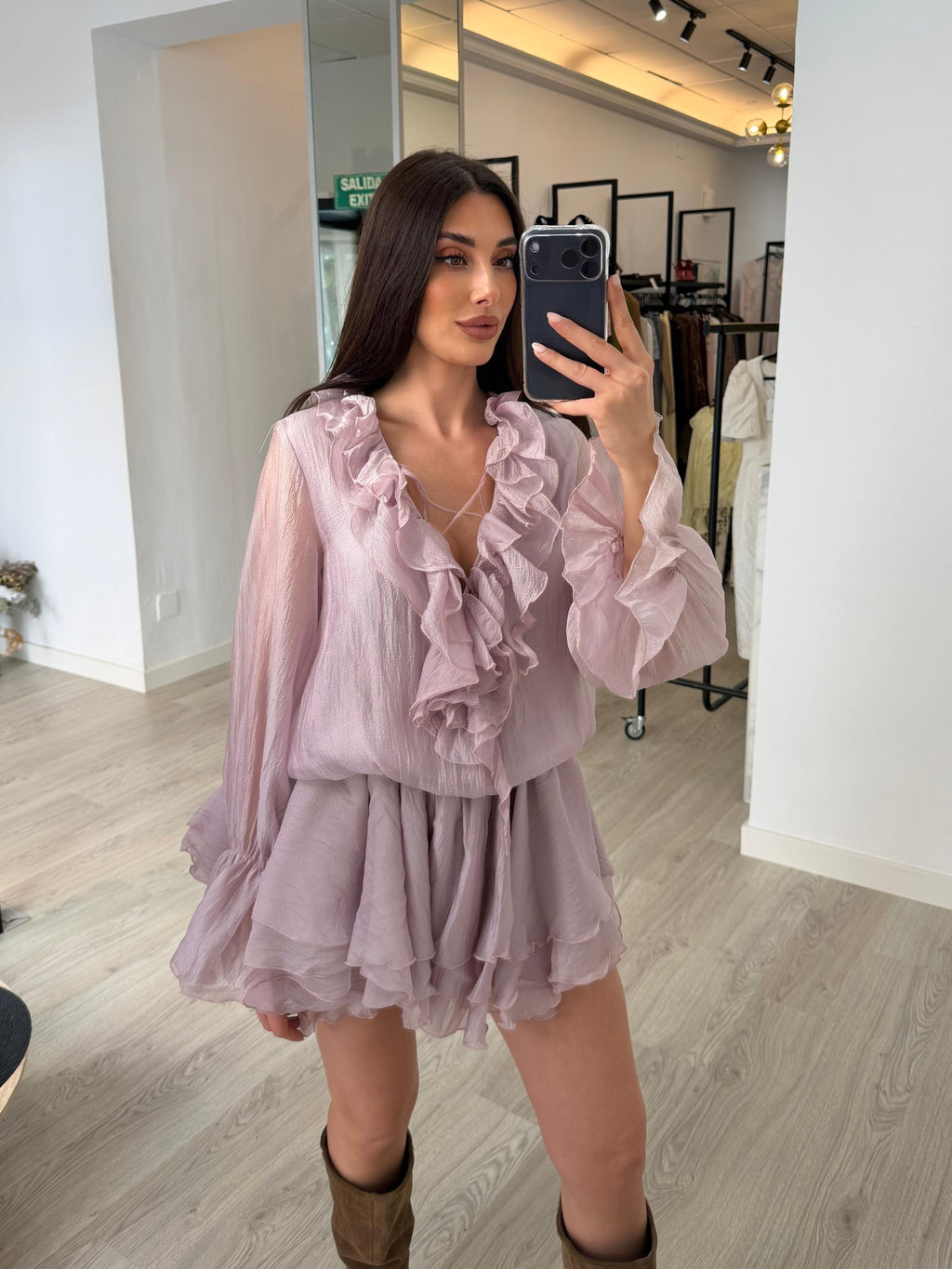 Vestido volantes malva