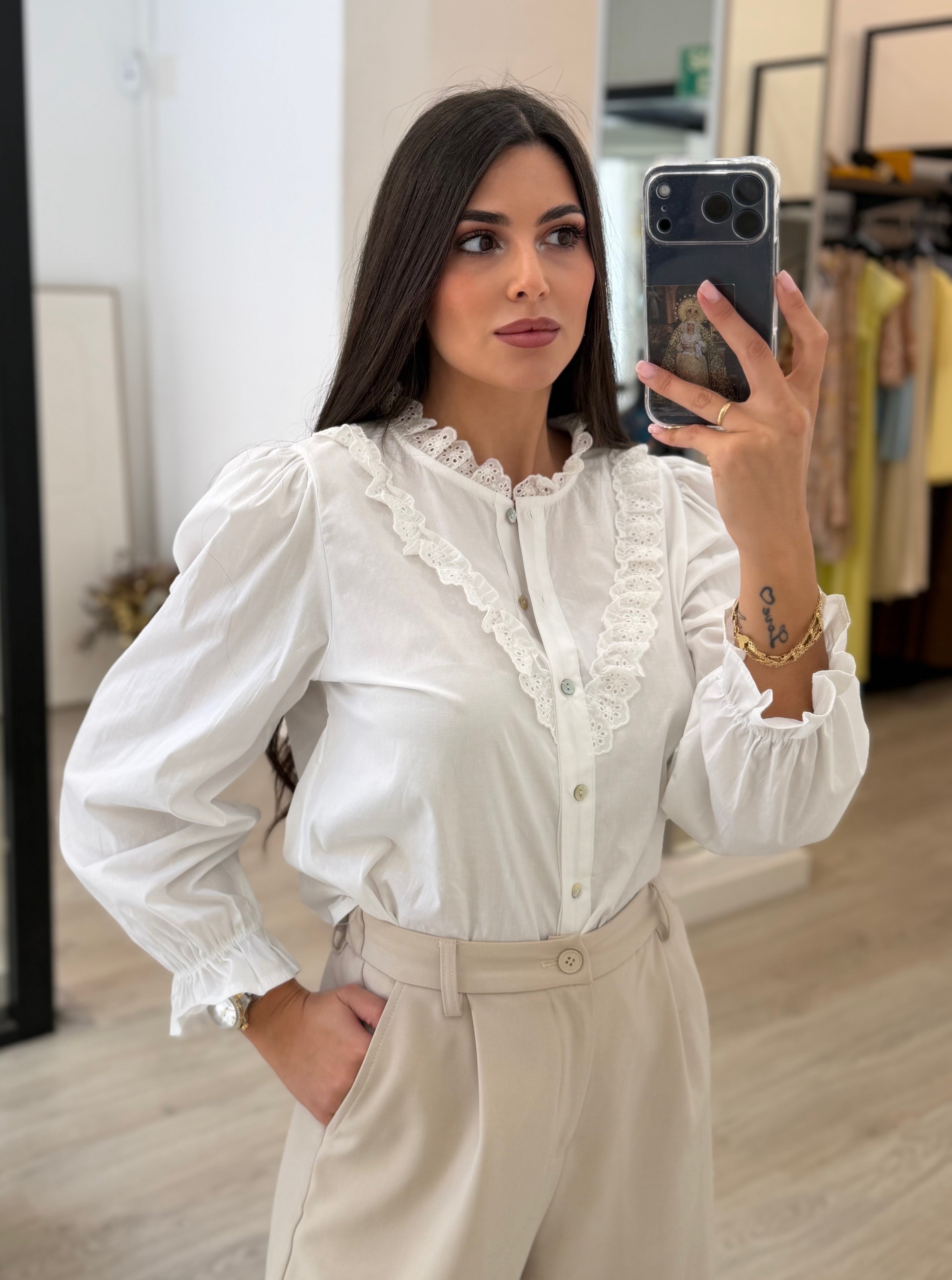 Camisa cuello volante