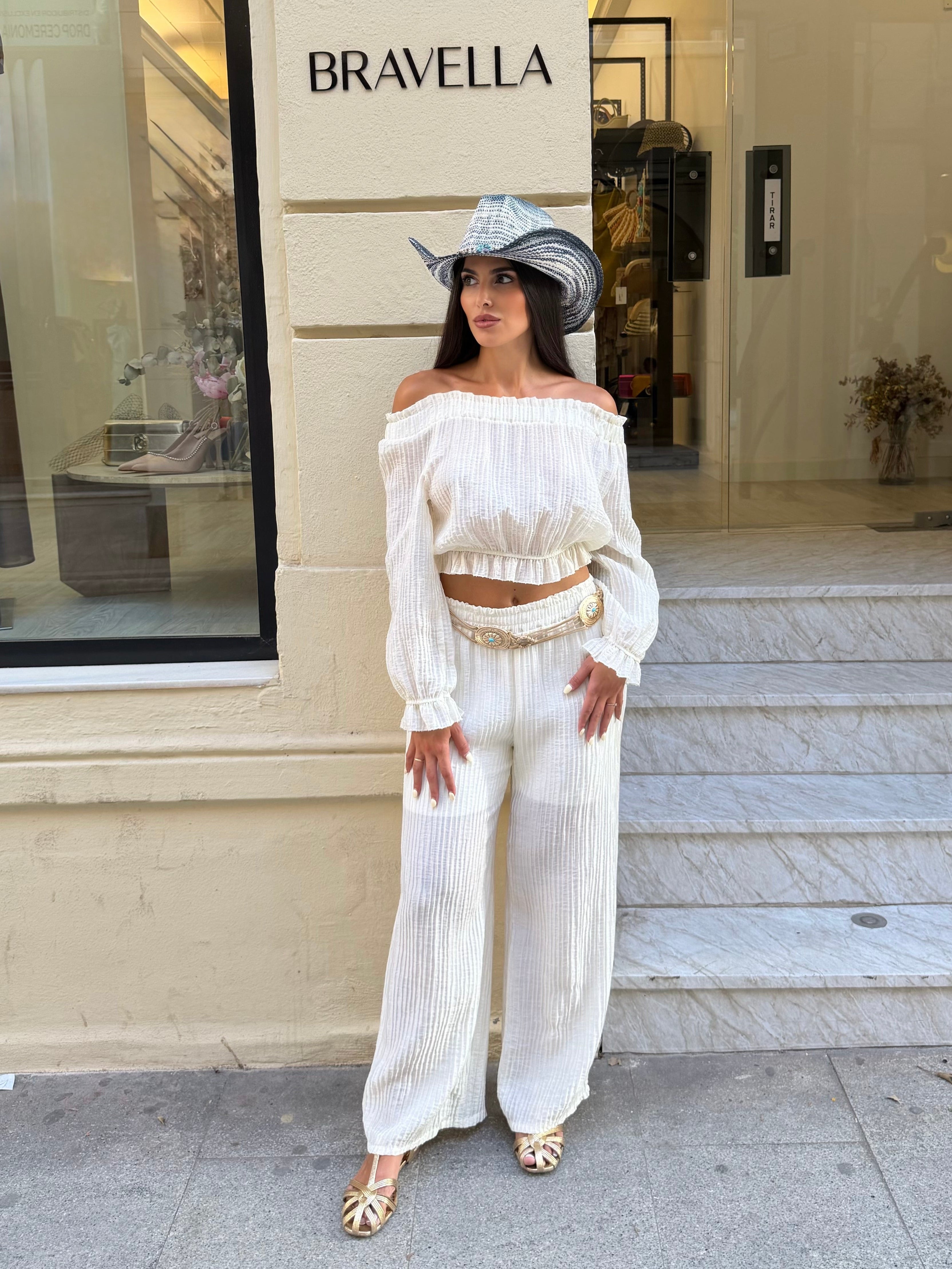 Conjunto Capri blanco roto
