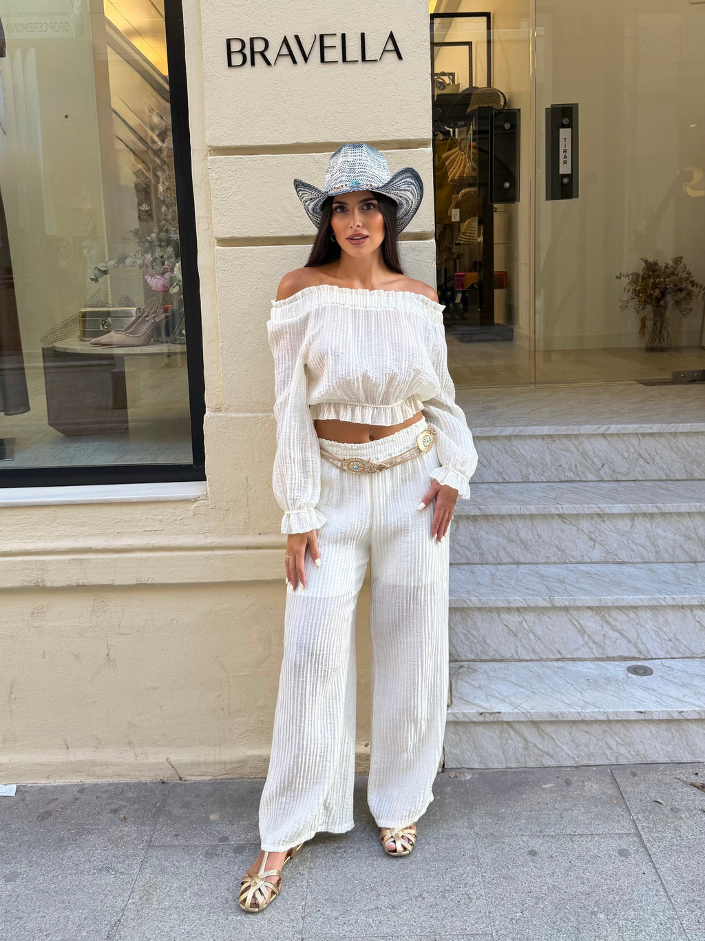 Conjunto Capri blanco roto