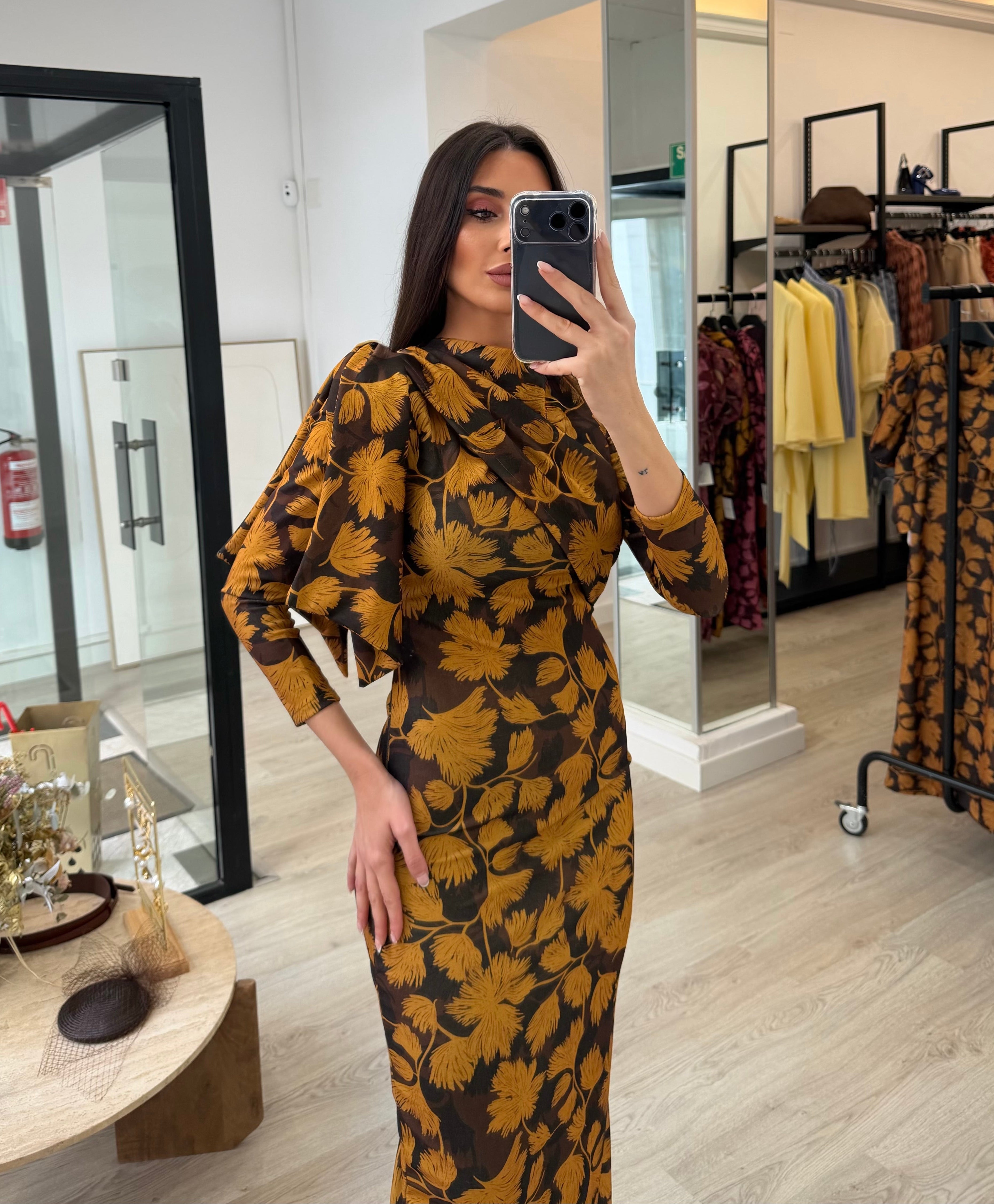 Vestido detalle lazada