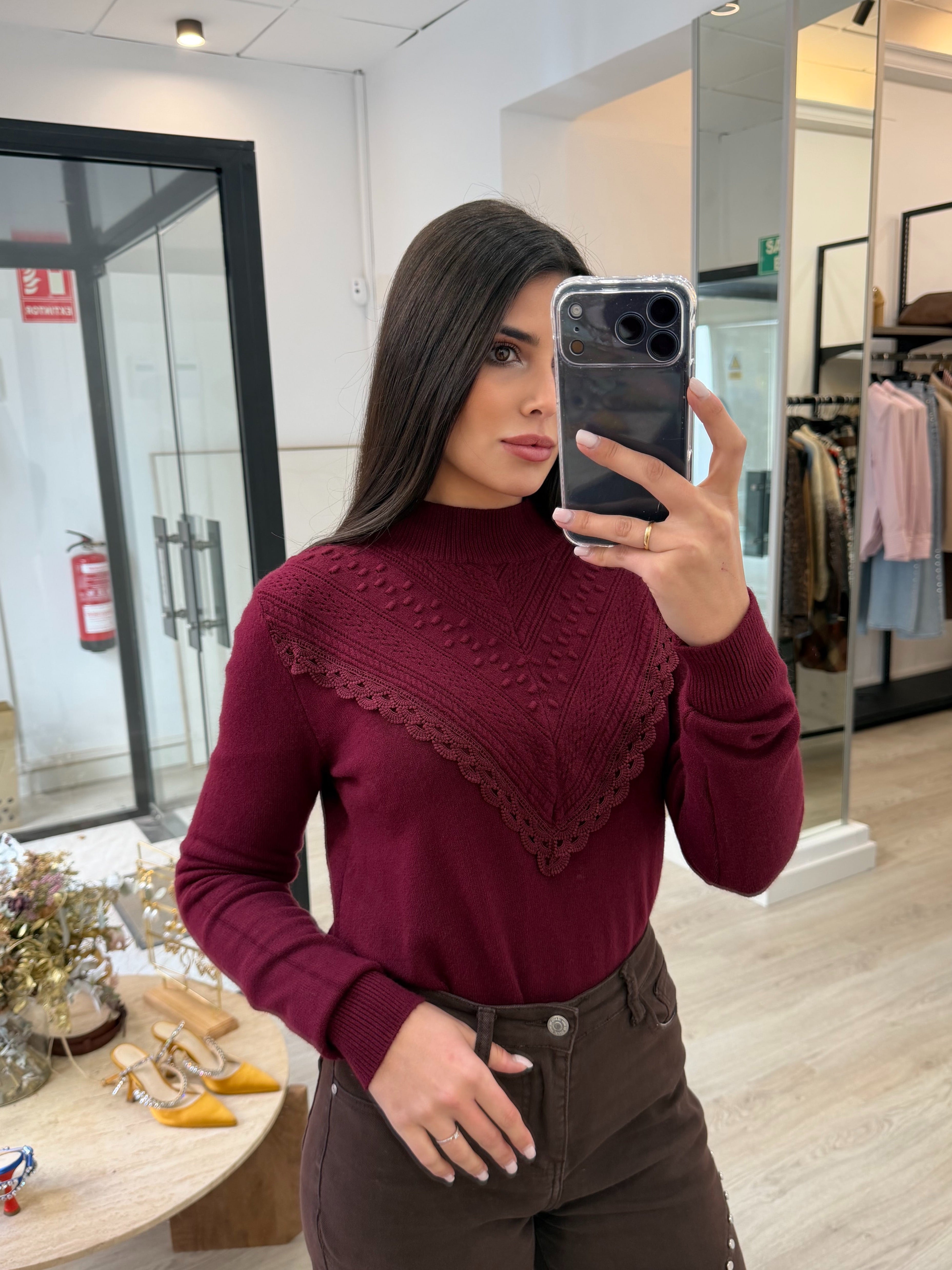 Jersey cuello con detalle