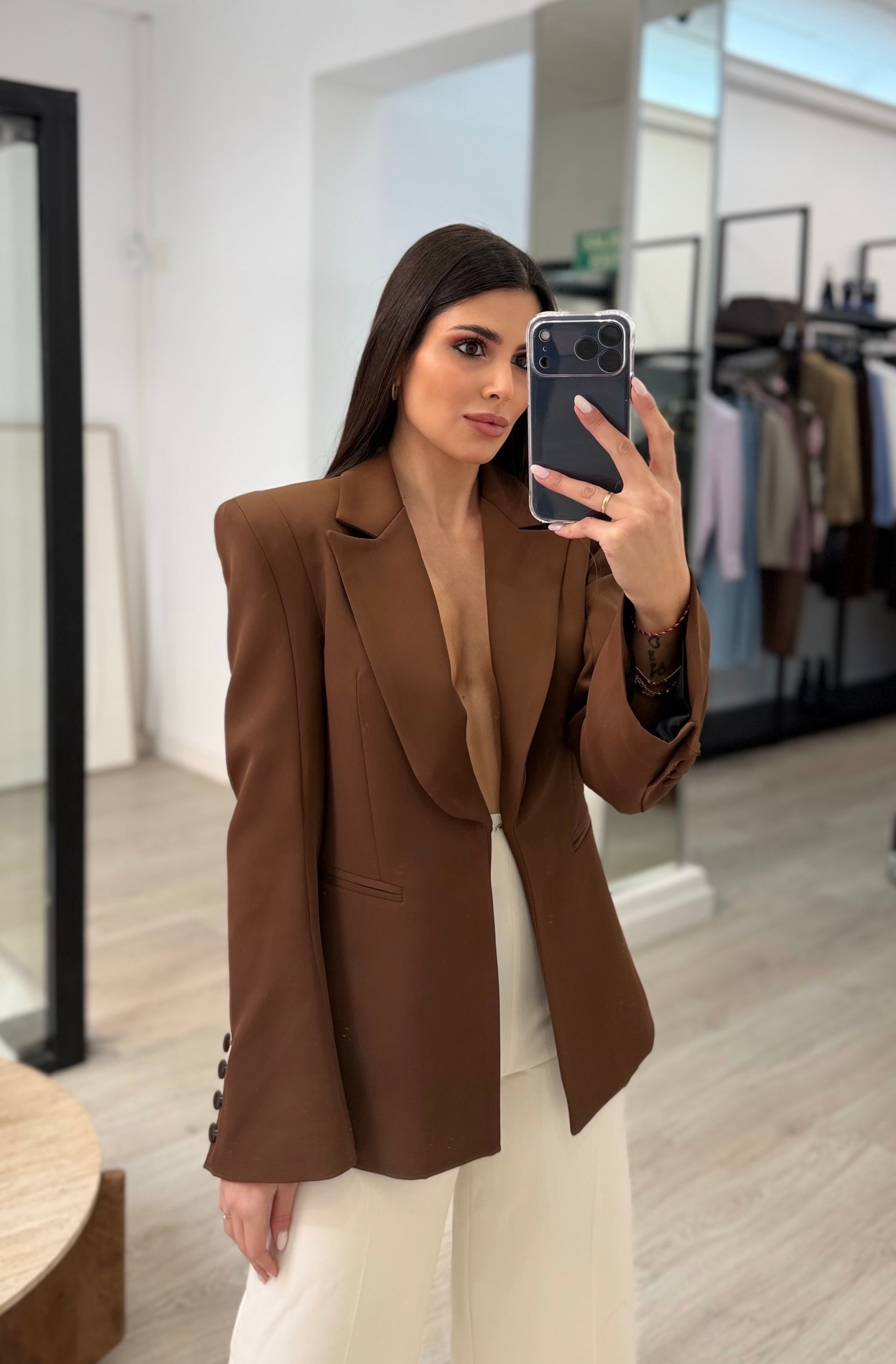 Blazer hombrera chocolate