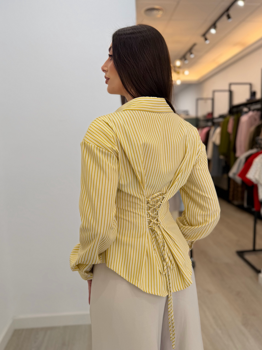 Camisa hombrera fruncido