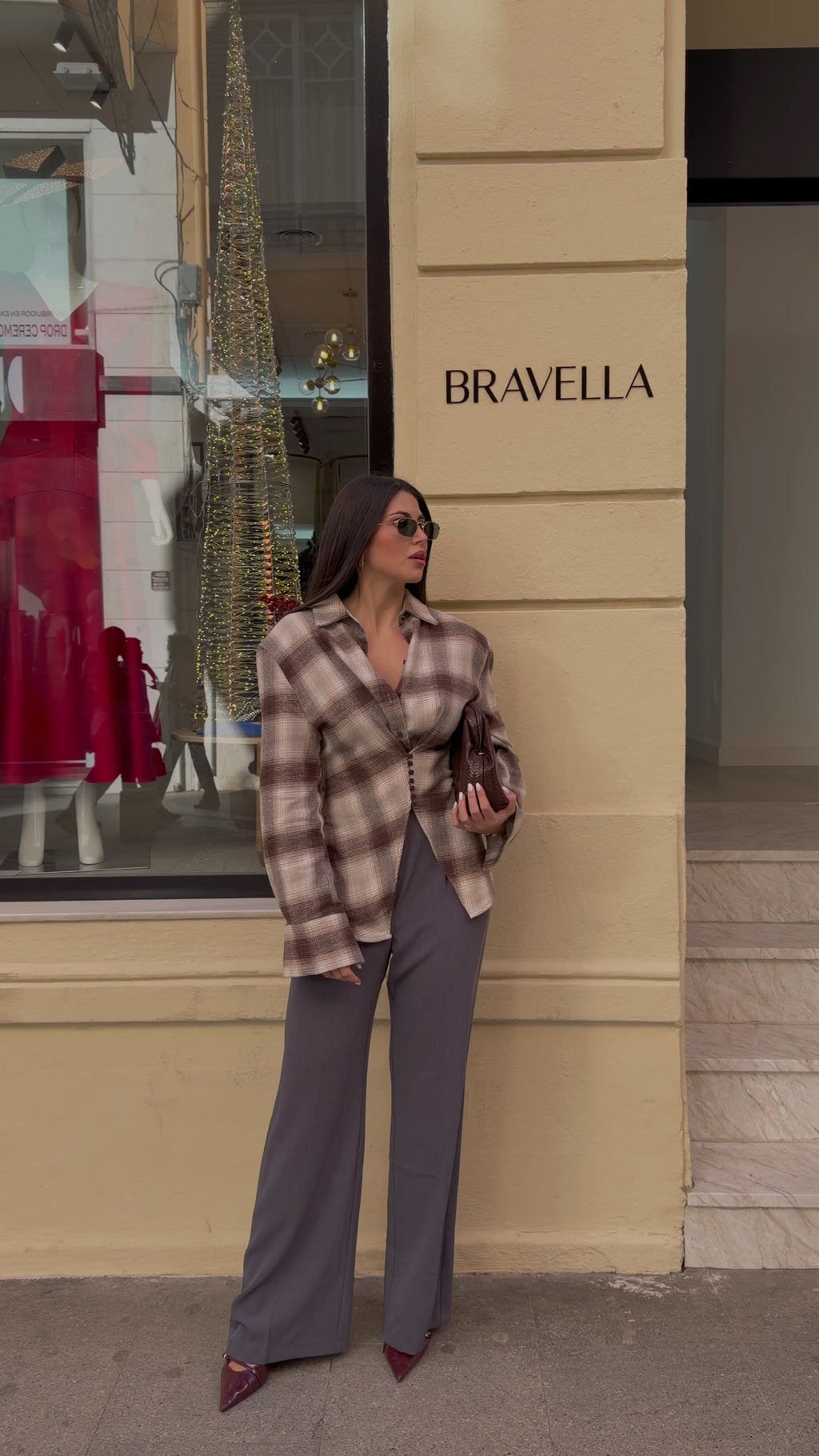 Pantalón gris doble correa